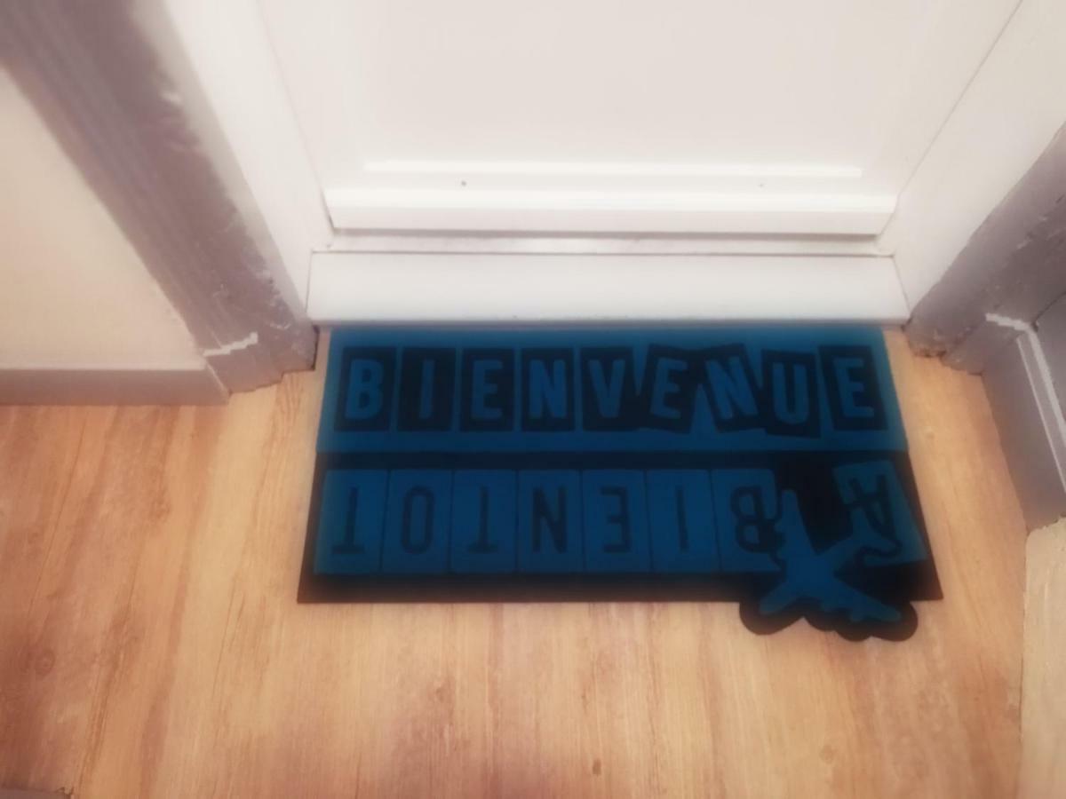 Les Insolites De Champeix Exteriör bild
